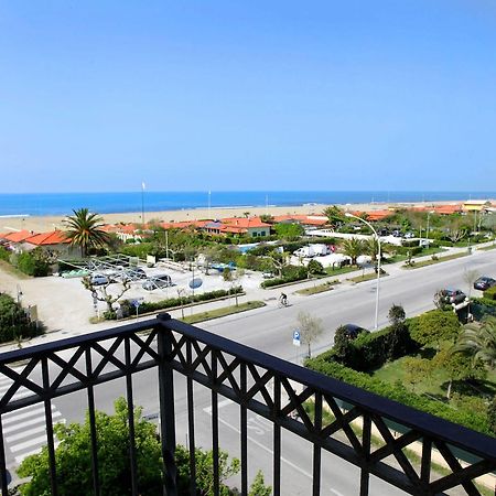 Arianna Hotel Marina di Pietrasanta Buitenkant foto