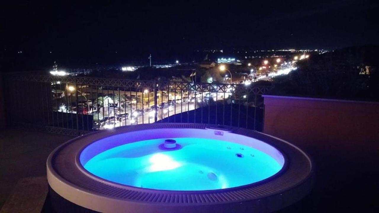Arianna Hotel Marina di Pietrasanta Buitenkant foto