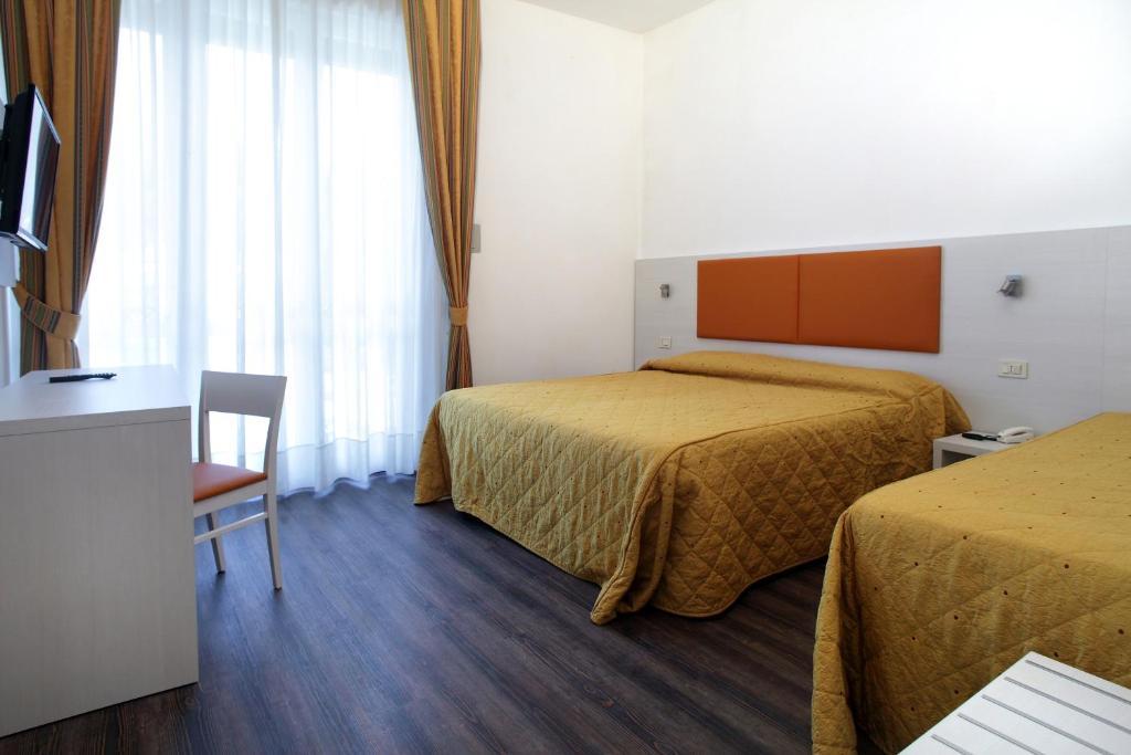 Arianna Hotel Marina di Pietrasanta Buitenkant foto